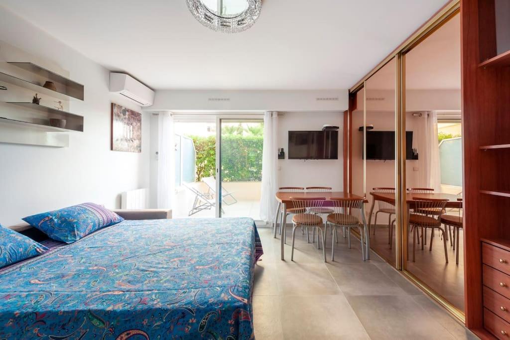 Superbe Studio Avec Terrasse En Front De Mer مينتون المظهر الخارجي الصورة