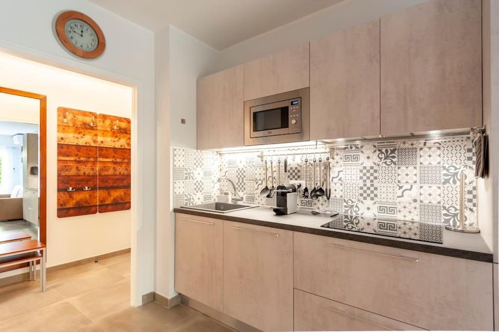Superbe Studio Avec Terrasse En Front De Mer مينتون المظهر الخارجي الصورة