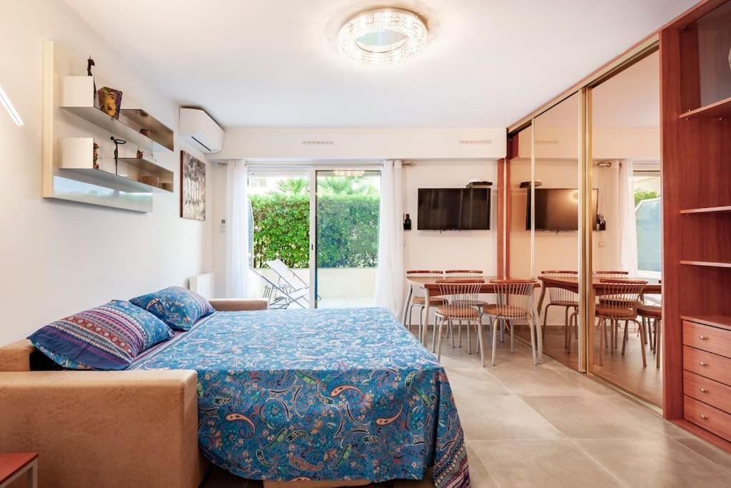 Superbe Studio Avec Terrasse En Front De Mer مينتون المظهر الخارجي الصورة