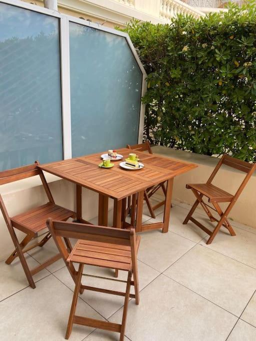 Superbe Studio Avec Terrasse En Front De Mer مينتون المظهر الخارجي الصورة