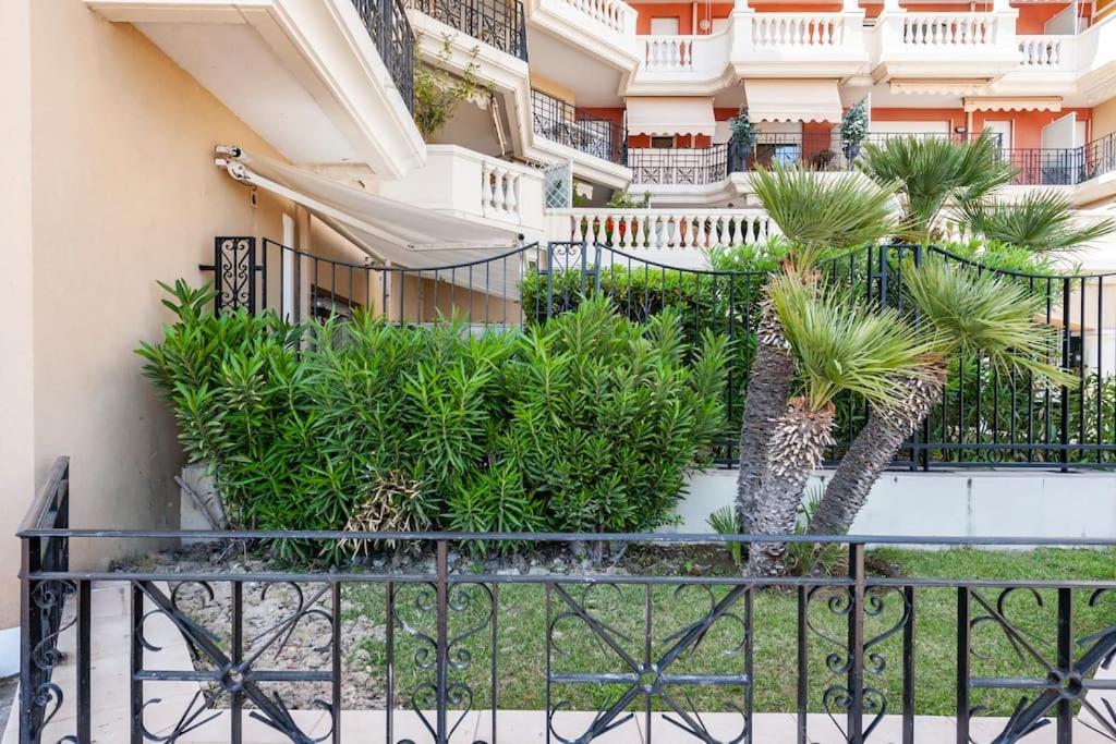 Superbe Studio Avec Terrasse En Front De Mer مينتون المظهر الخارجي الصورة