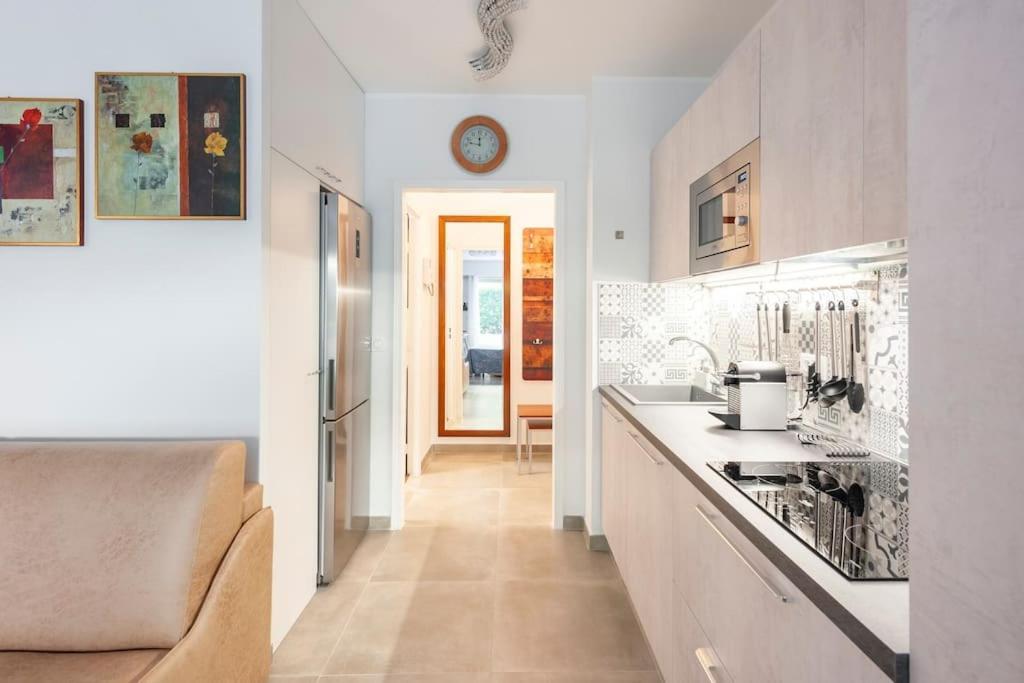 Superbe Studio Avec Terrasse En Front De Mer مينتون المظهر الخارجي الصورة