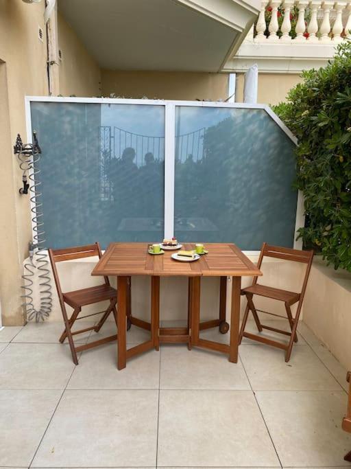 Superbe Studio Avec Terrasse En Front De Mer مينتون المظهر الخارجي الصورة